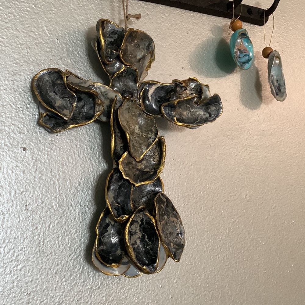 Handmade Shell Cross - Picture 5 of 17
